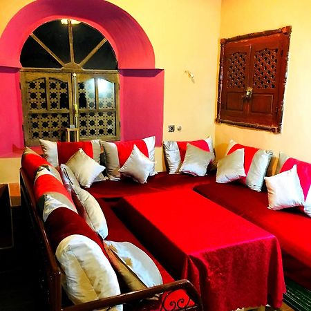 Готель Kasbah Tiriguioute Скура Екстер'єр фото