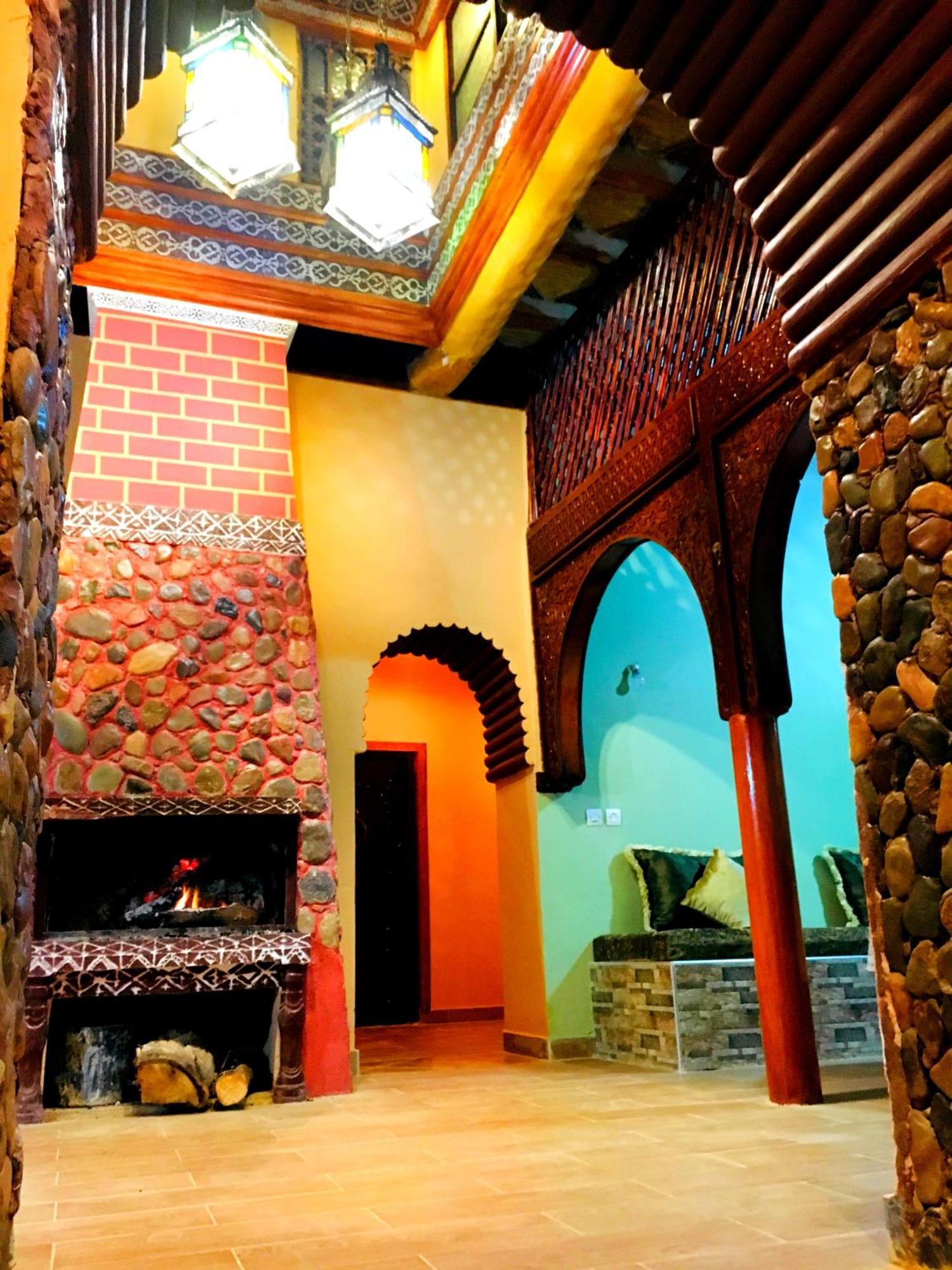 Готель Kasbah Tiriguioute Скура Екстер'єр фото
