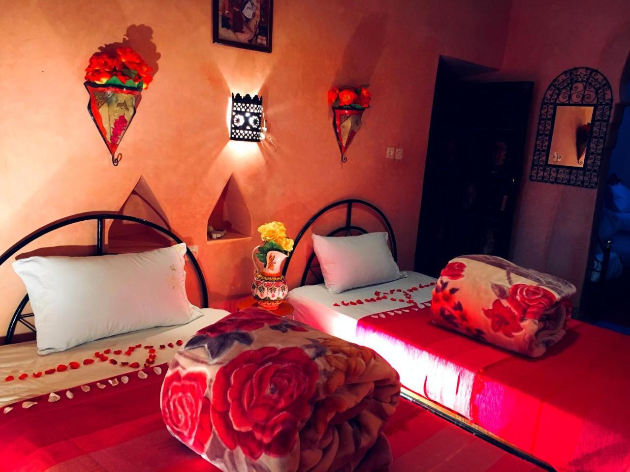 Готель Kasbah Tiriguioute Скура Екстер'єр фото