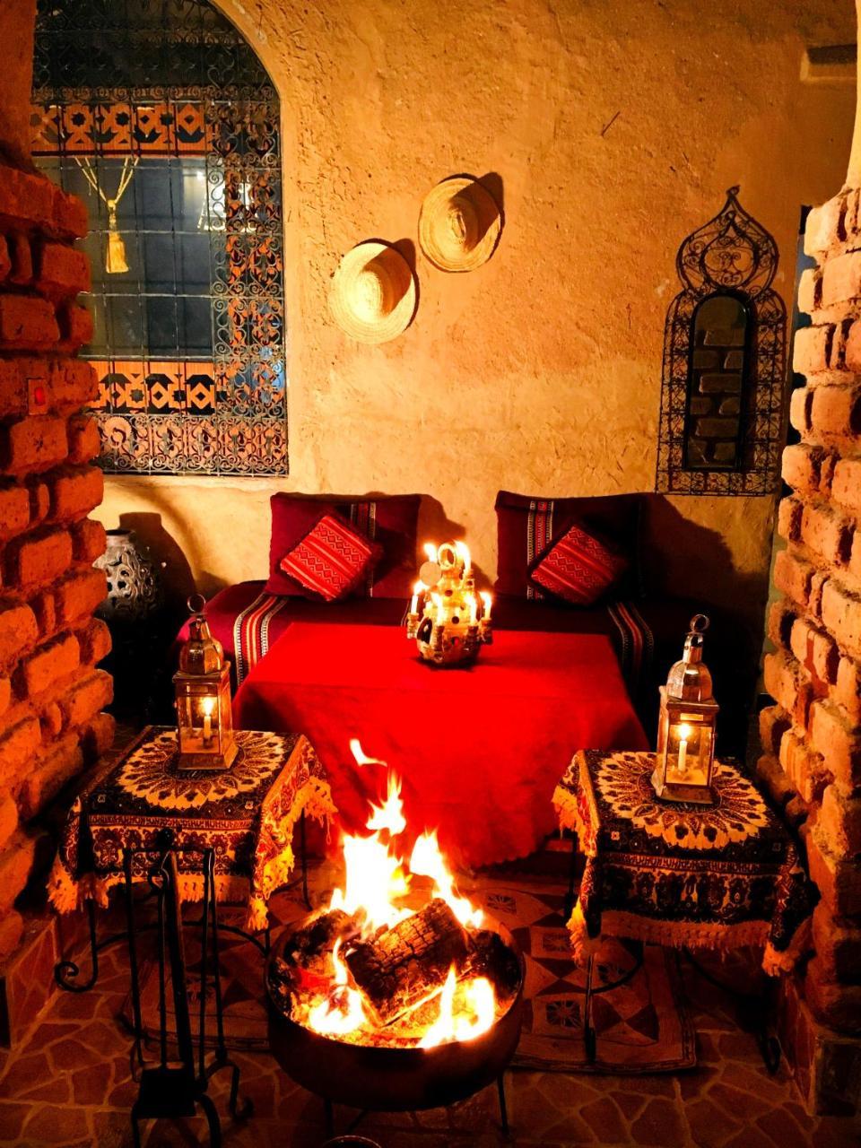 Готель Kasbah Tiriguioute Скура Екстер'єр фото